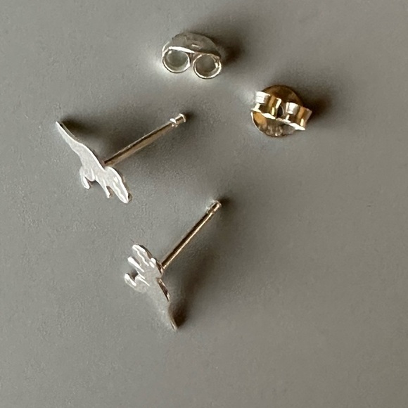 Sterling Silver Simple T Rex Dinosaur Stud Earrings - Picture 10 of 11